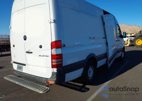 2015 Mercedes-Benz Sprinter 2500 High Roof from USA, damaged, VIN WD3PE8DB1FP123293